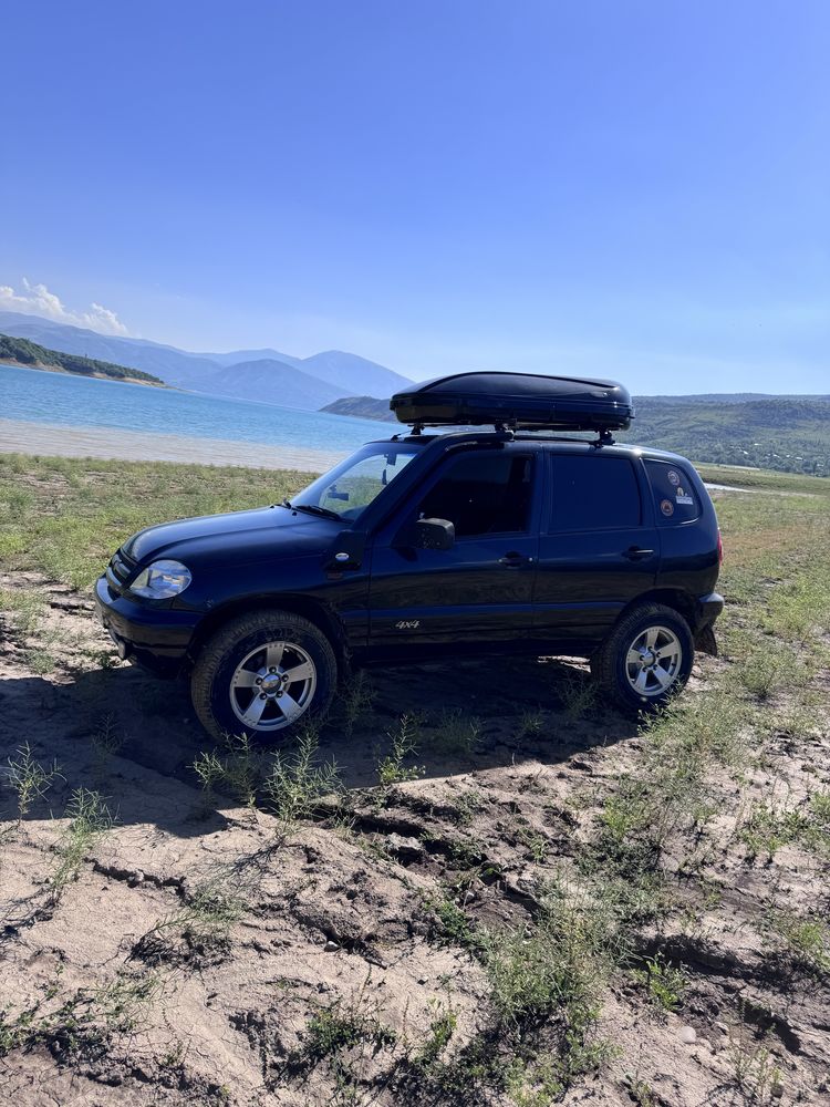 Продам нива Шевроле 2008 года 4х4