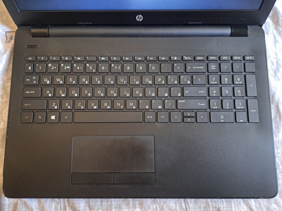 Hp noutbok 4/512 ssd