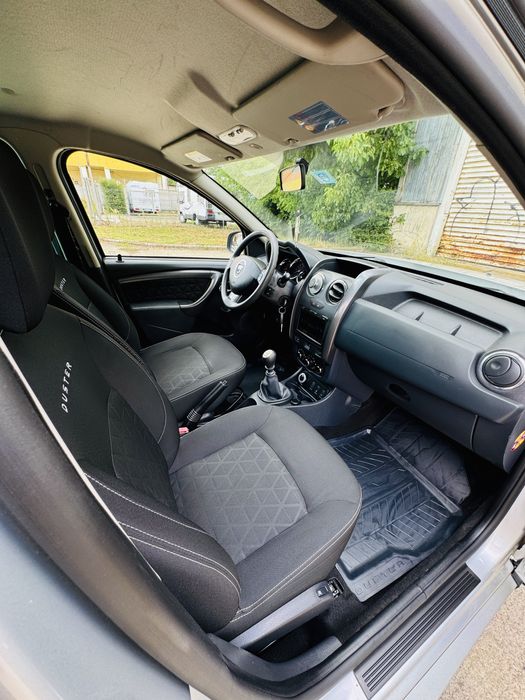 Dacia Duster Prestige, 4x4, 1.5 dci 110 cp,navigație, carlig(NU schimb