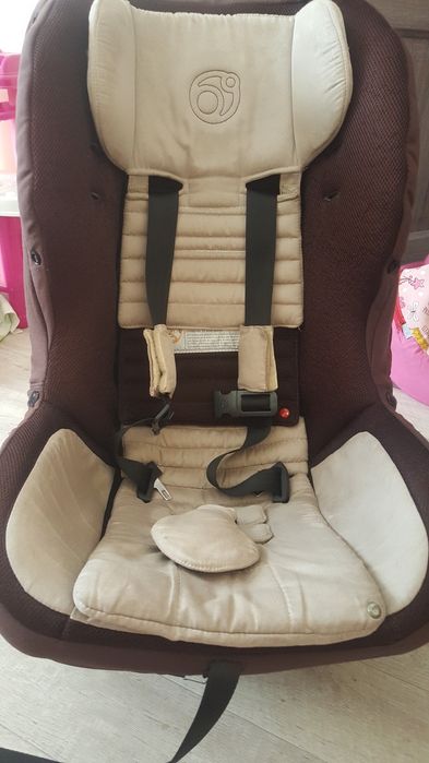 Продам автомобильное кресло orbit baby g2 от 1 года до 6 лет