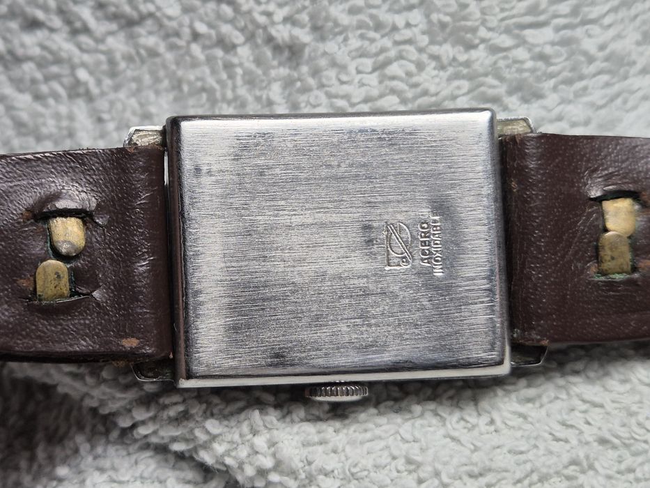 Doxa și Titan , elvețiene vintage