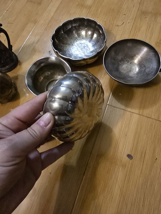Piese di alama argintata antichizat