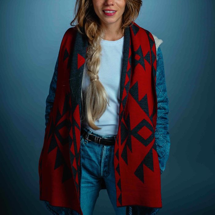 Шал с шевици от vezba.bg