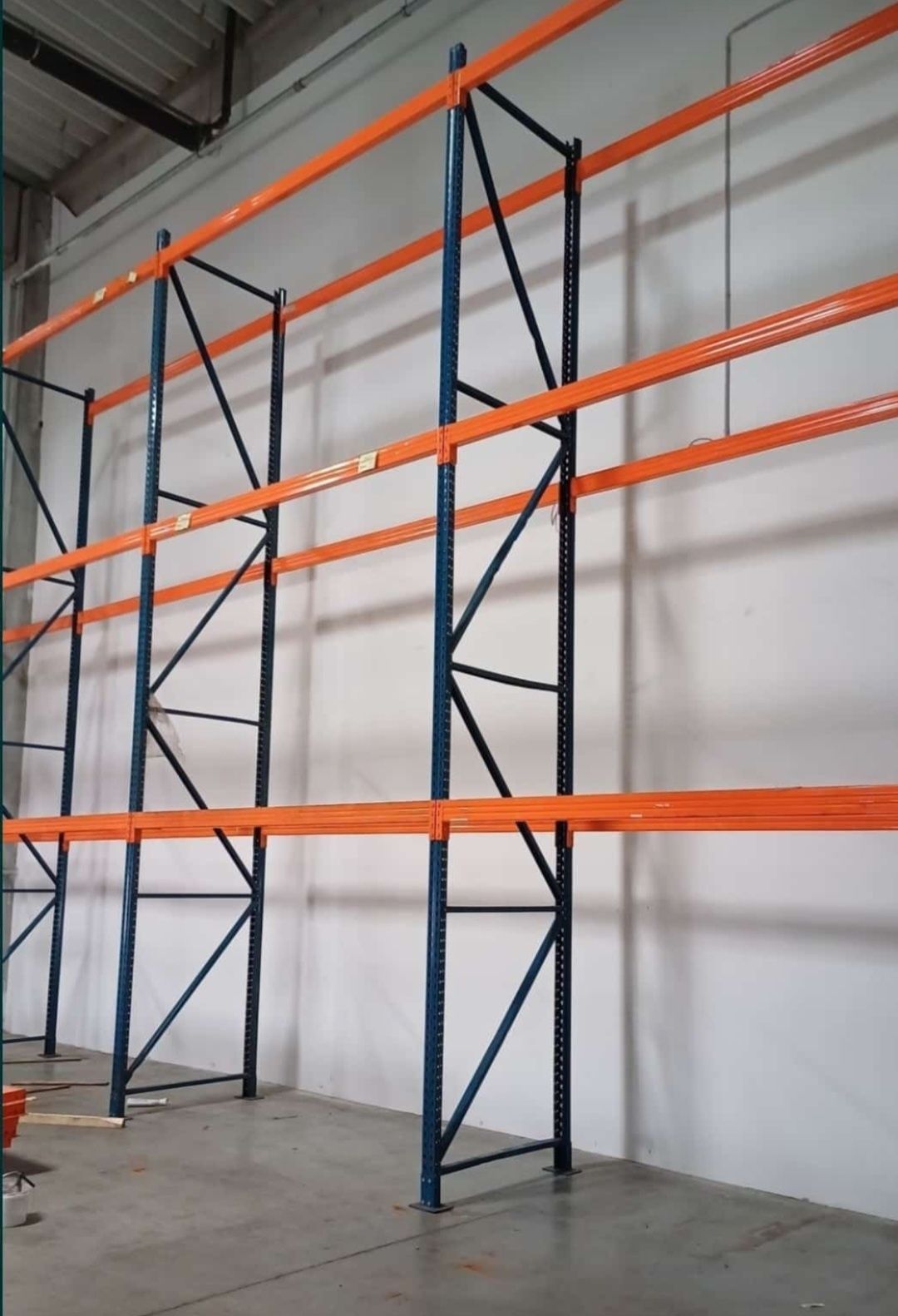 Rafturi metalice profesionale