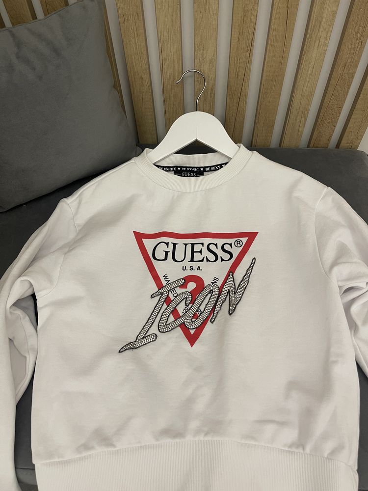 Суичър Guess