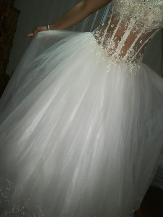 Vînd rochie de mireasă