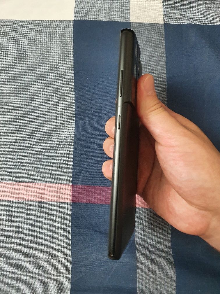 Srochna Sotiladi Samsung Galaxy S21 Ultra 5G 12/256GB Black Flagman