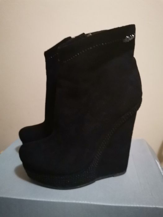 Боти на платформа