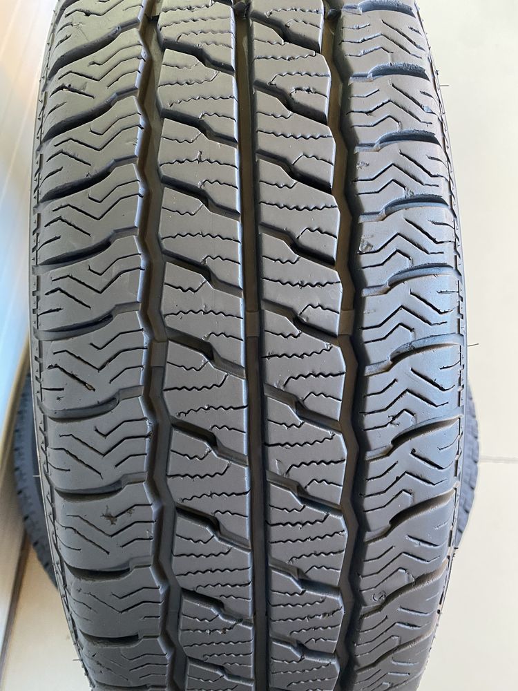 4бр зимни гуми 225/75/16C/Maxxis Vansmart A/S/AL2/dot0122/8.4мм грайфе