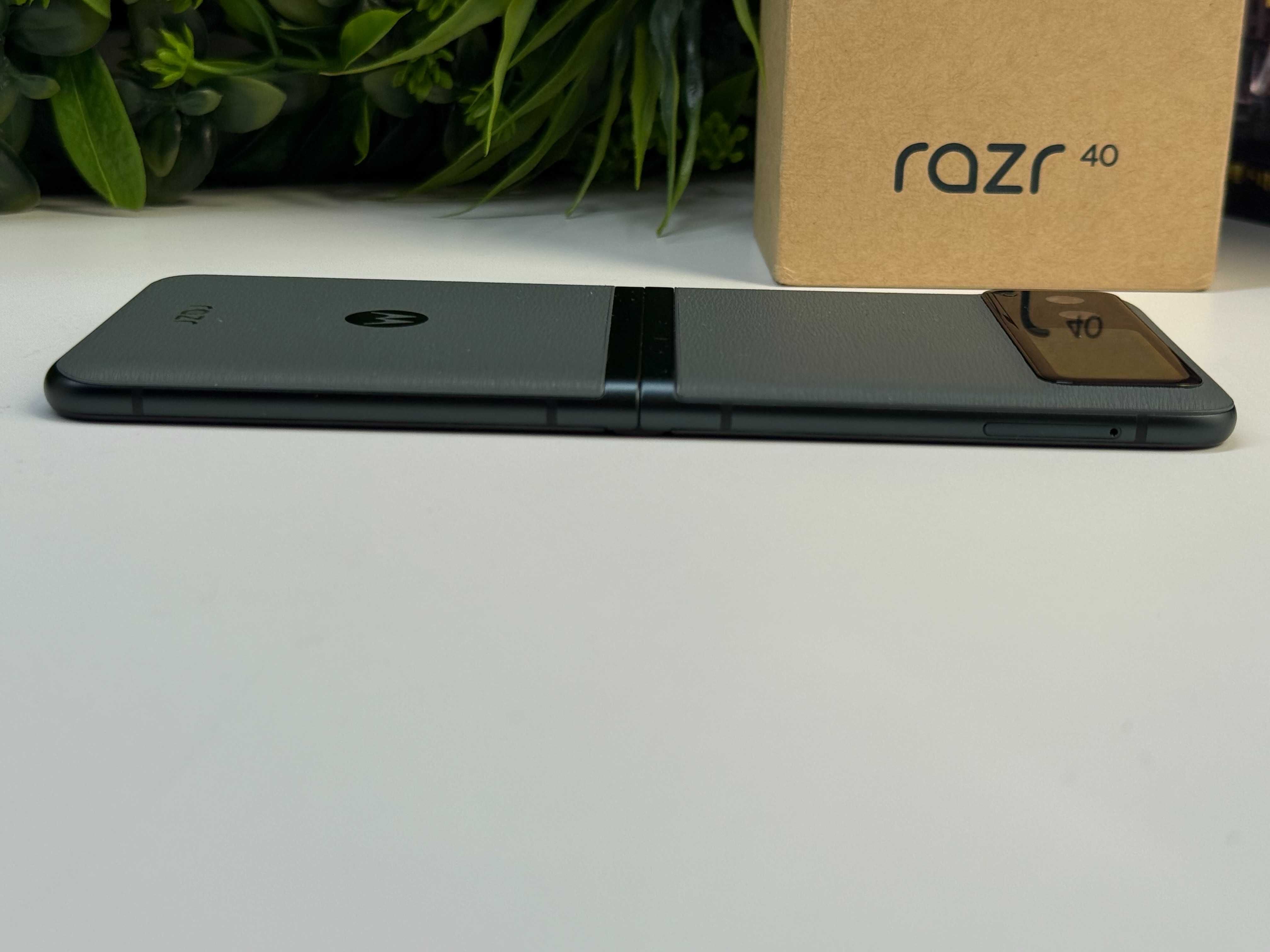 Motorola Razr 40 256GB Гаранционен