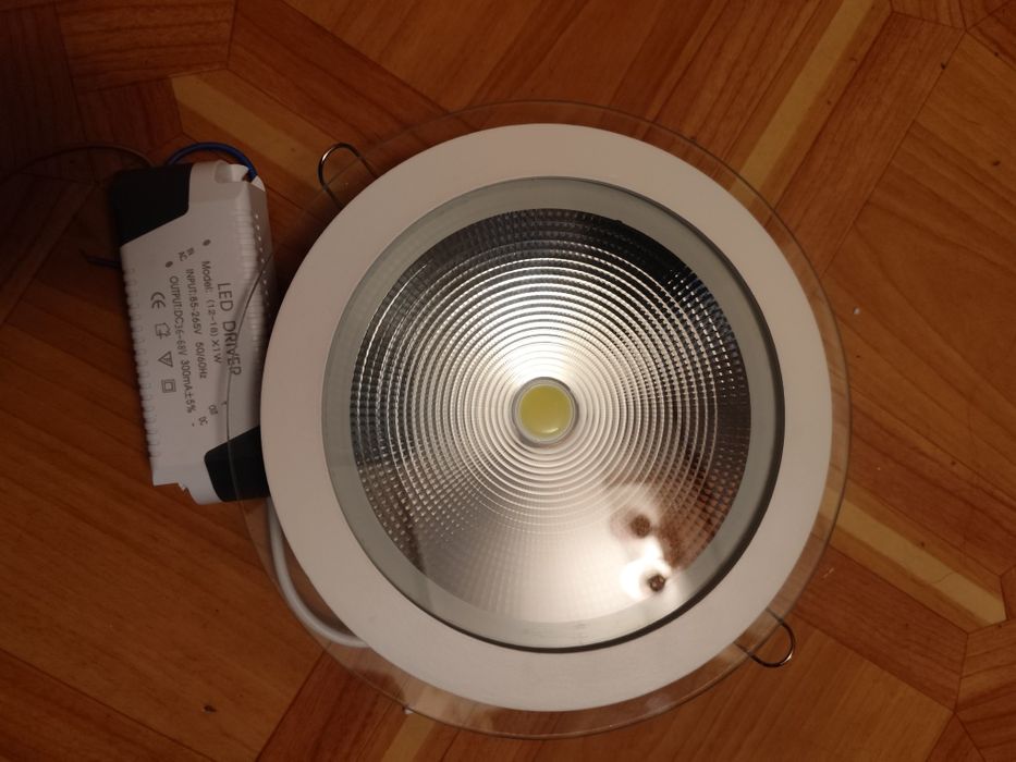 Spot Led 15 W diametrul 20 cm nou