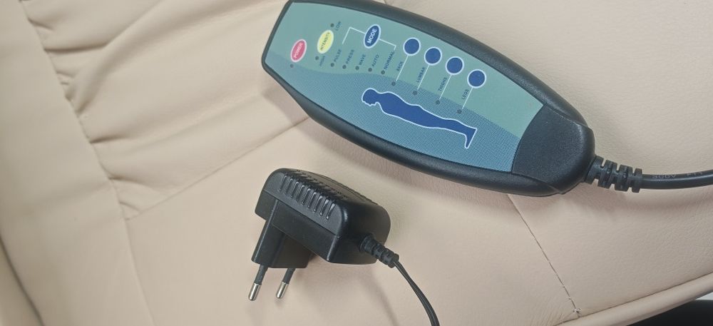 Scaun masaj aproape nou