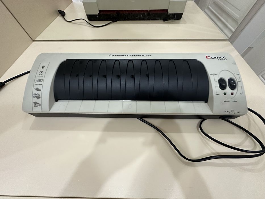 Comix F9052 (б/у) Ламинатор