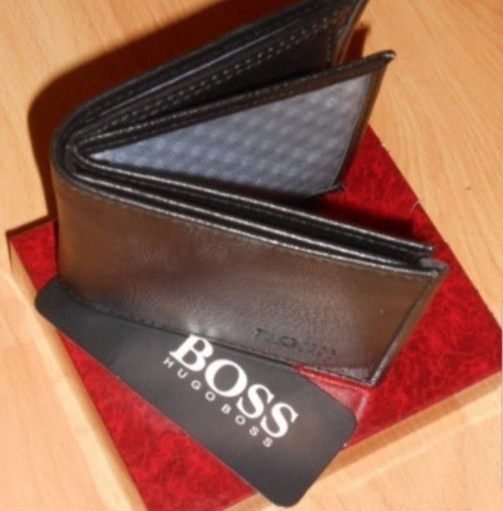 Portofele barbati Hugo Boss, new model import Italia