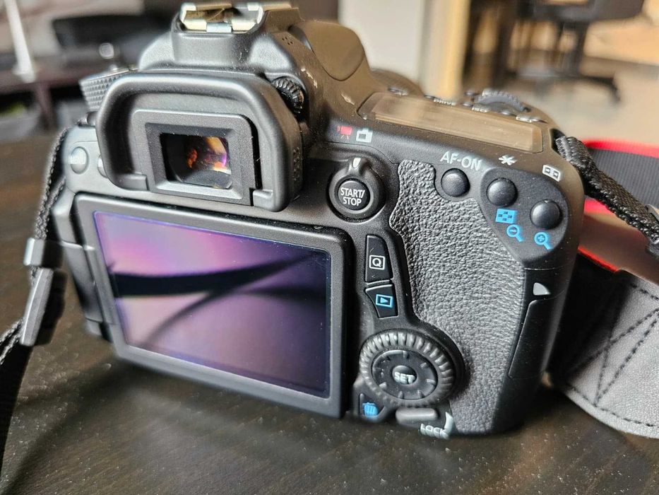 Canon EOS 70D – Пълен комплект