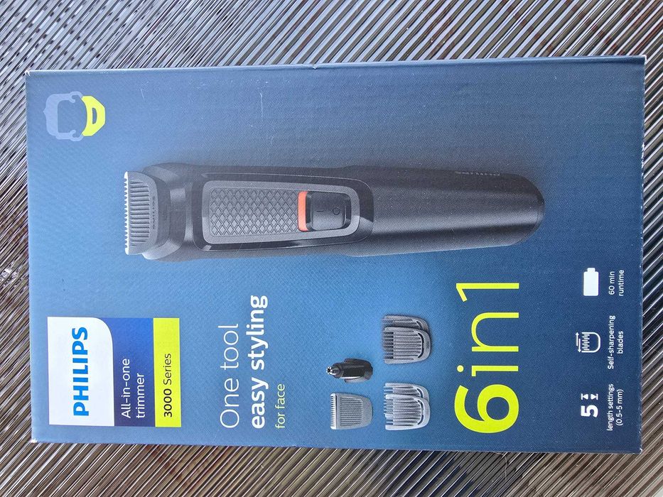 Aparat de tuns 6 in 1 Philips Multigroom MG3710/15, fara fir