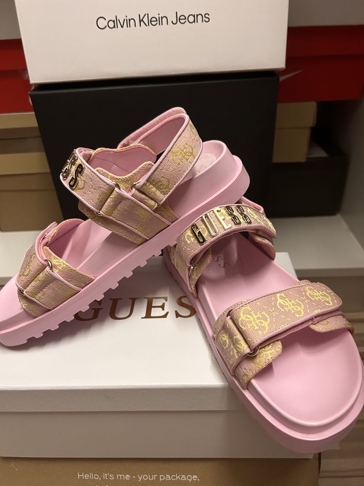 Дамски сандали Guess