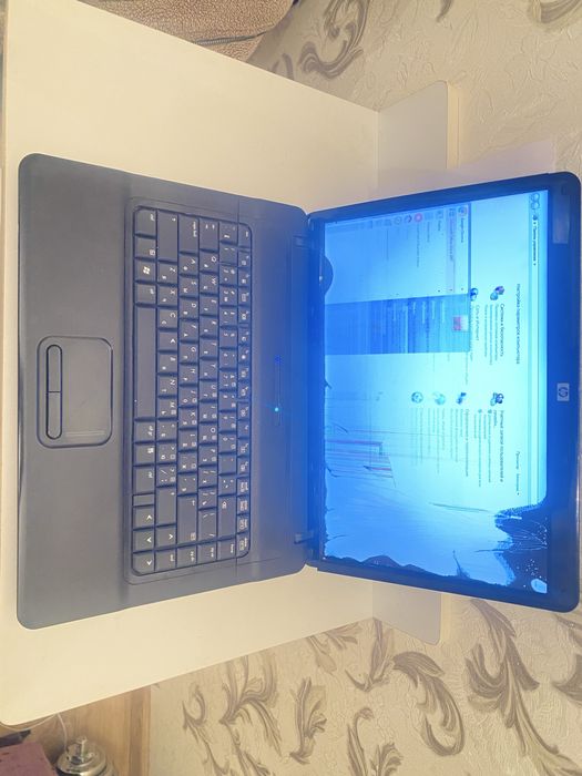 Продам ноутбук , состояние хорошо , только экран сломан, на запчасти