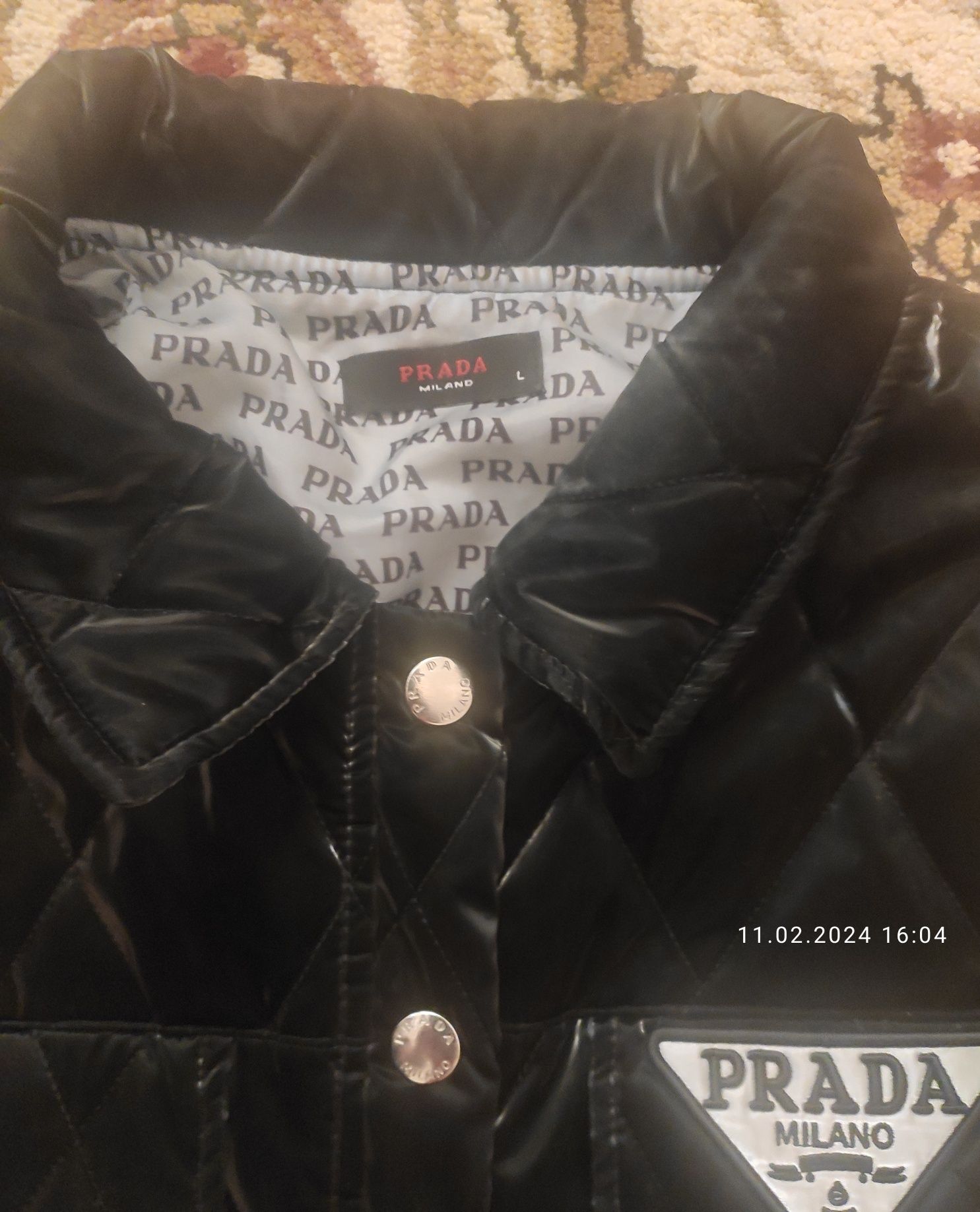 Продаммодную желетку Prada (Турция) 44-46 размера