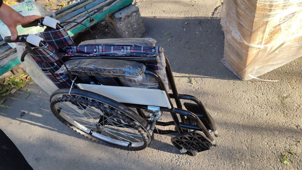 Продам срочно новую коляску