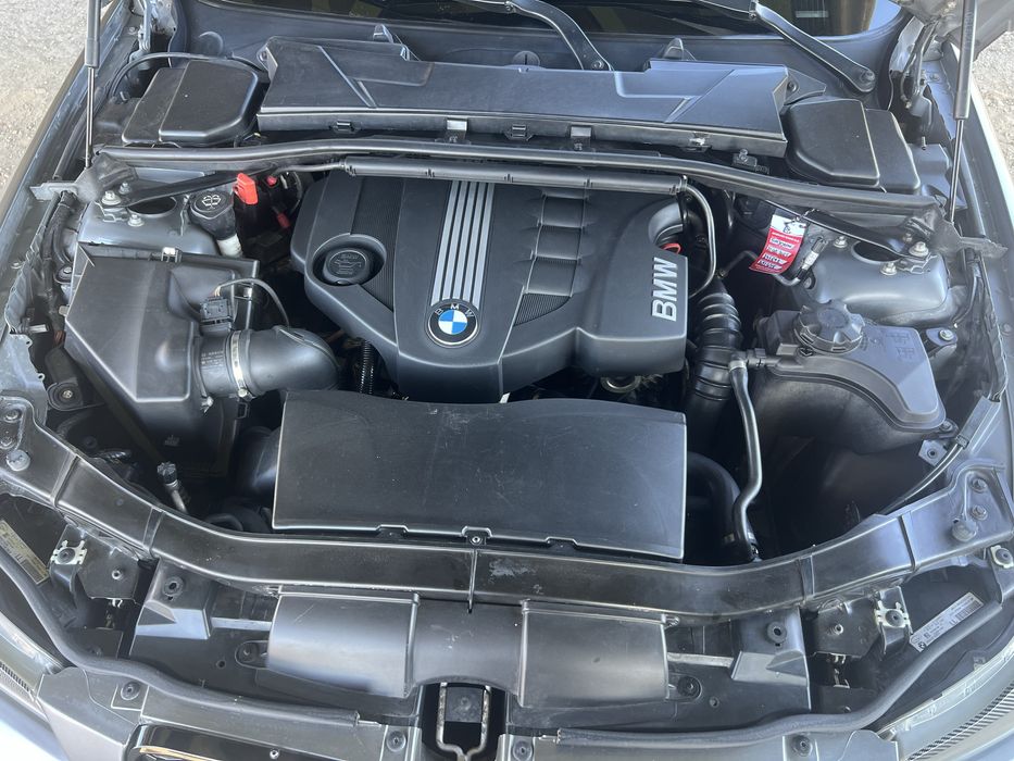 Bmw 318 2.0 2010