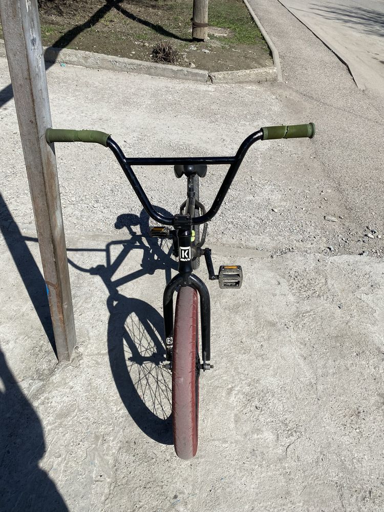 Трюковой велосипед BMX