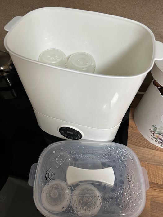 Sterilizator biberoane electric cu uscător