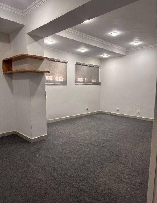 Офис 40м2 Гафур Гулям. Под офис