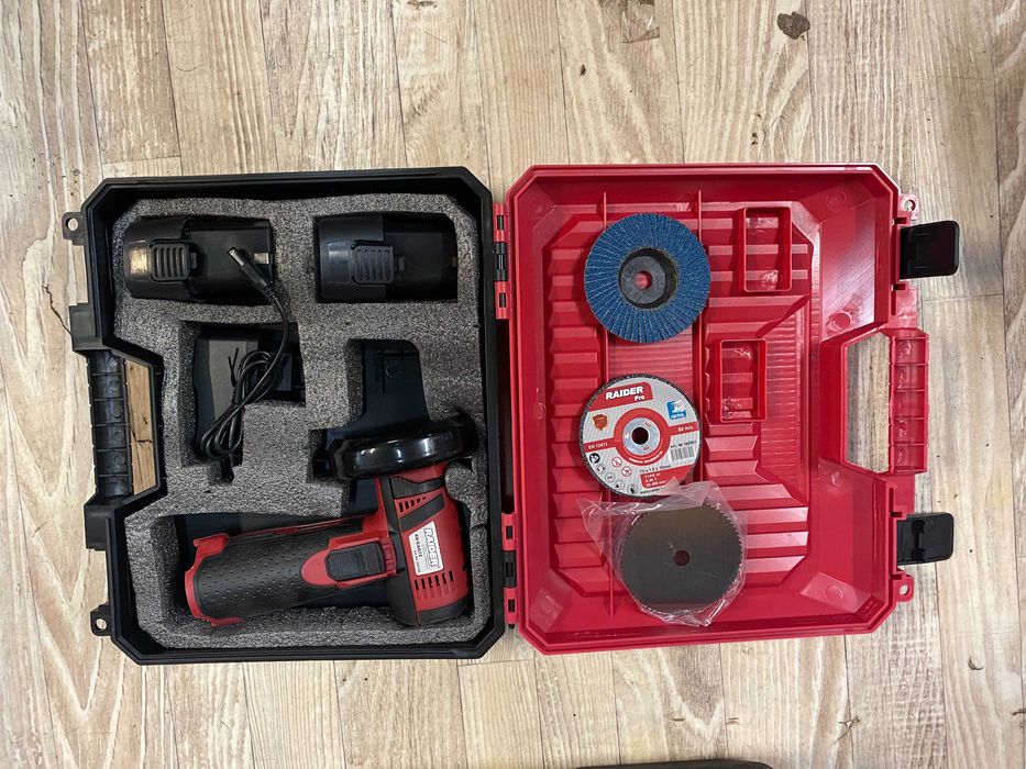 Ъглошлайф акум. 12V 2х2Ah/Крик хидравличен 2t 130-300mm/Компресор