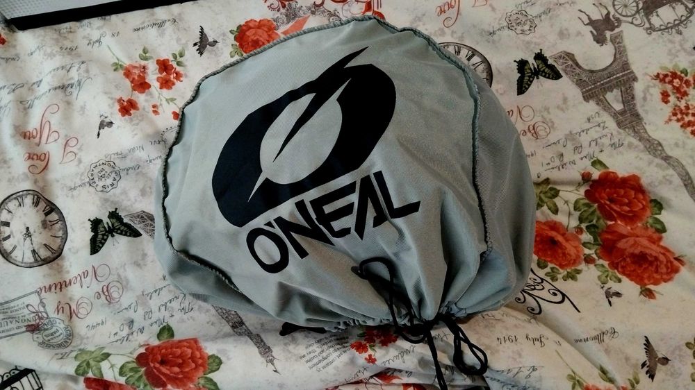 Каска за мотор Oneal