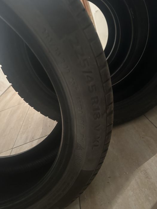 225 45 18 runflat Continental 4 броя зимни гуми