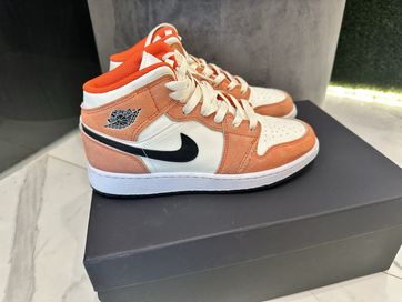 Детски маратонки Nike Air Jordan 1 Mid