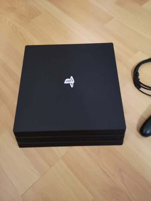 PlayStation 4 de vanzare