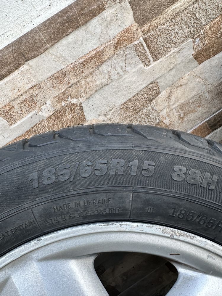 Джанти с гуми за Renault 185/65/15