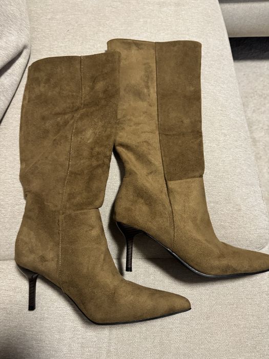 Ботуши номер 39 модел на Зара