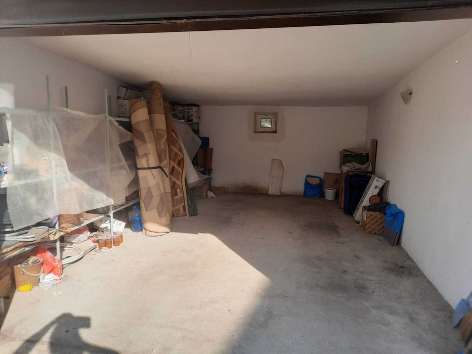 Garaj Ultracentral Suceava usa electrica 28 m.p vanzare sau inchiriere