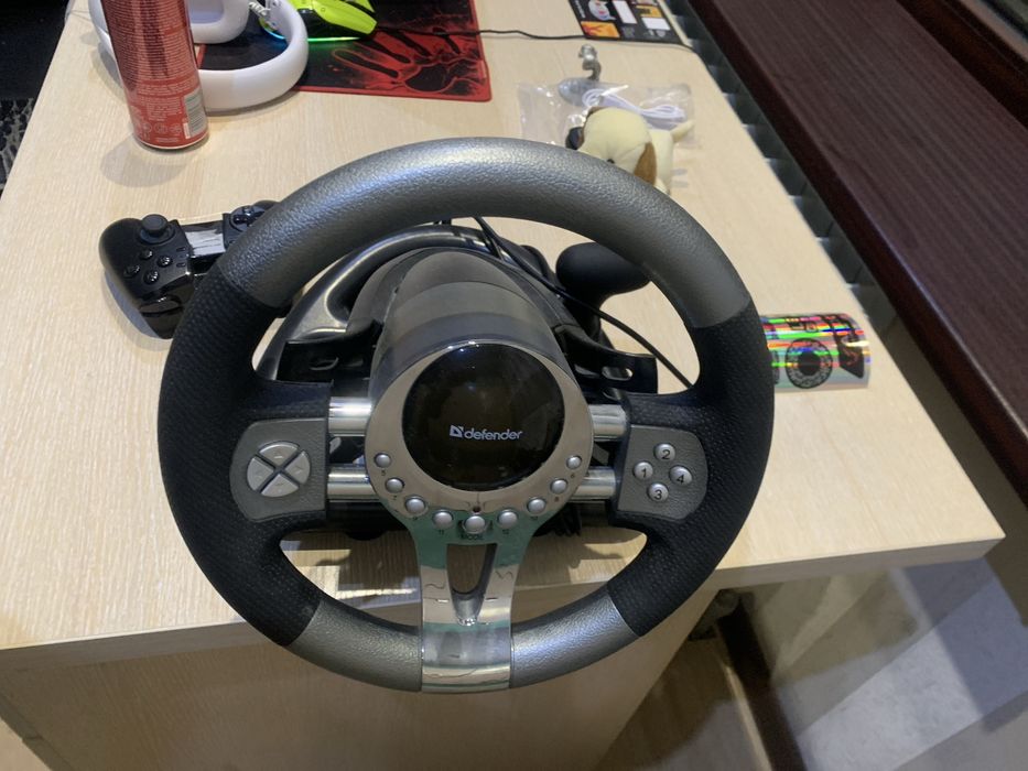 Игровой руль Defender forsage gtr