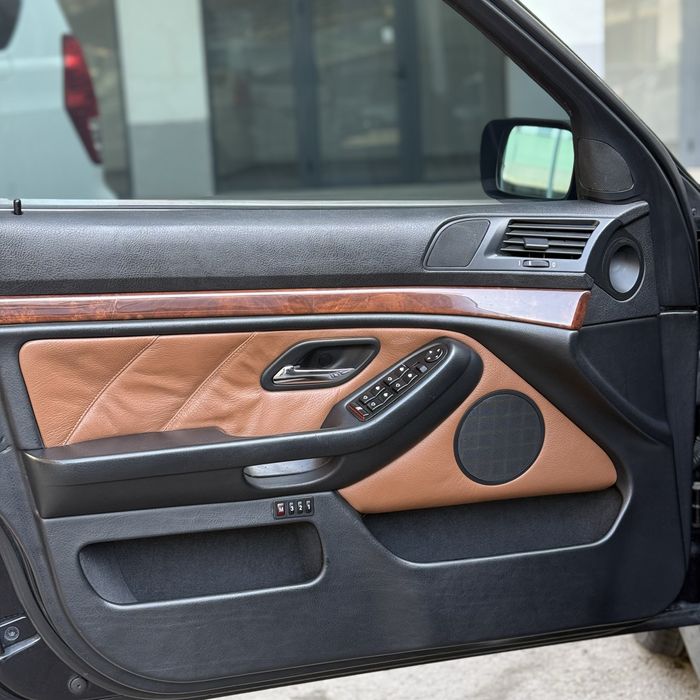 Bmw e39 ( питёрка ) 1998 идеал састияна
