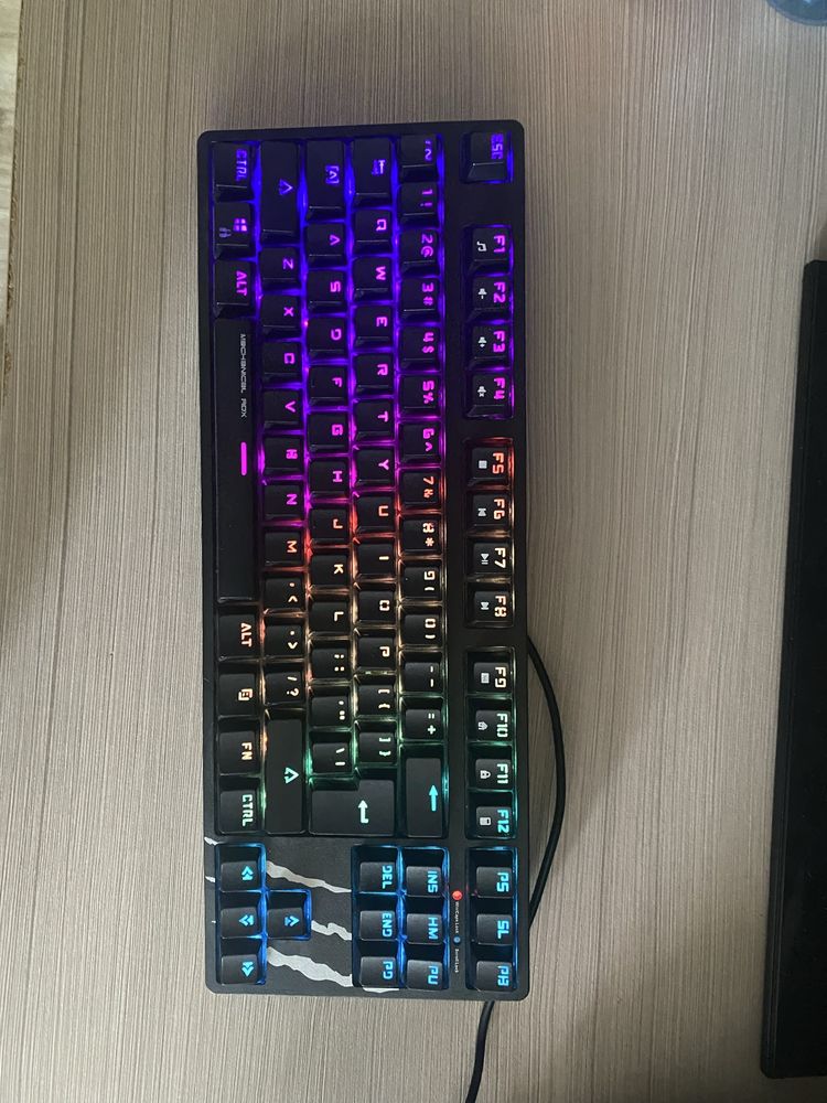 uRage M3chanical RDX – Геймърска механична клавиатура Slim-Size