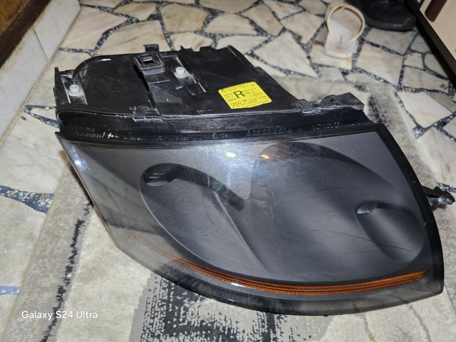 Десен фар за ауди тт