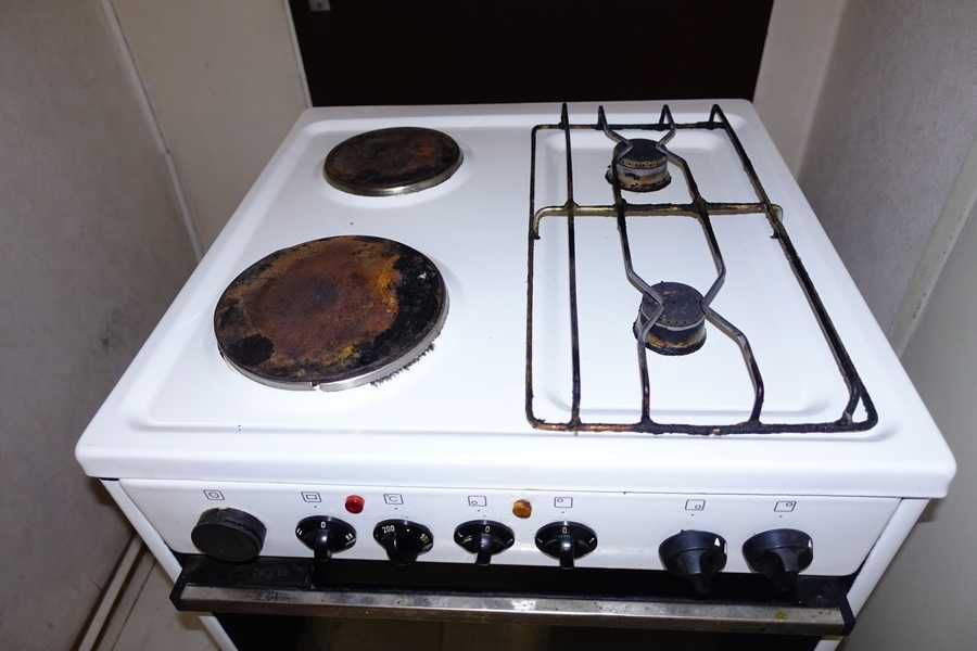 Готварска печка на ток и газ