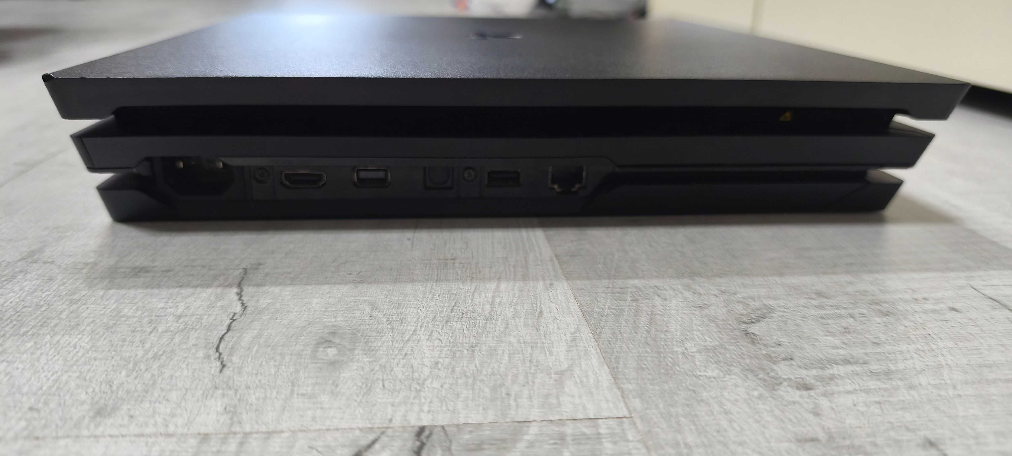 Продавам Sony playstation 4 PRO