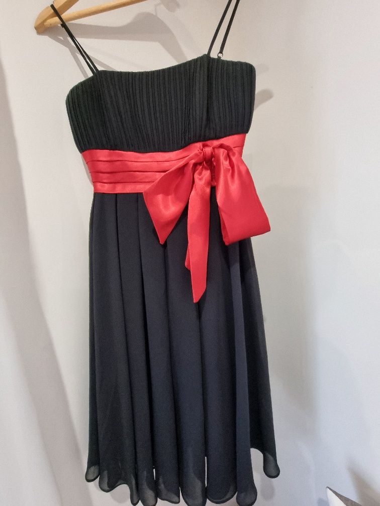 Rochie neagra de seara