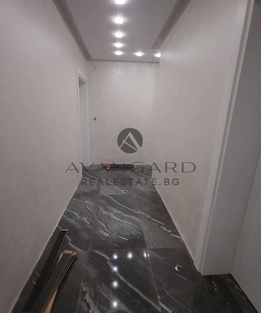 Продава се Четиристаен апартамент в Пловдив, Кючук Париж - 200 кв.м за 3500 €/кв.м - Снимка #12