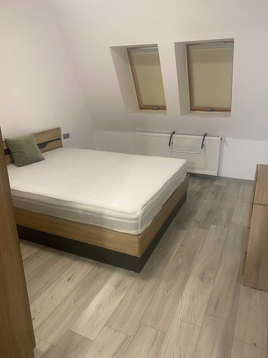 Apartament 2 camere, Str Porii - mobilat, parcare privata