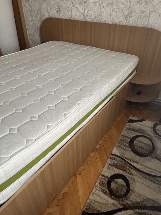 Pat dormitor cu 2 sertare si saltea de 140/200