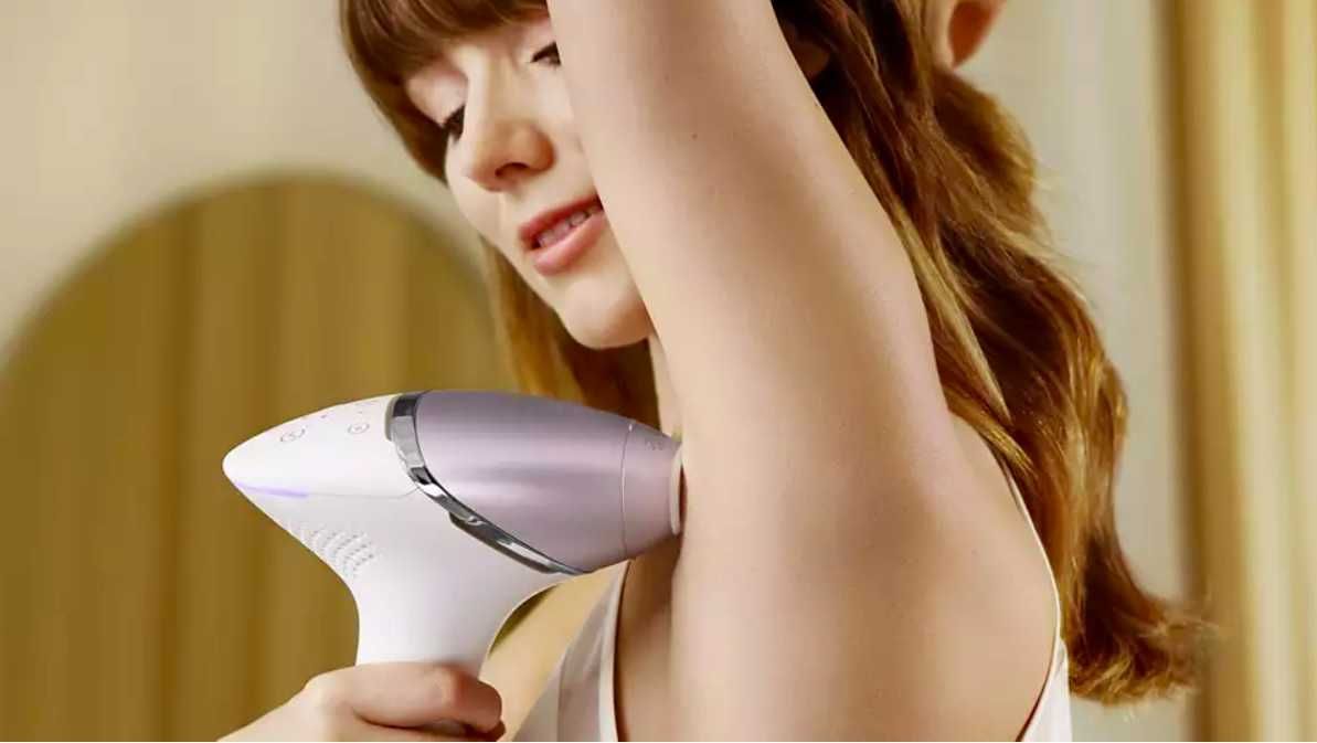 Фотоепилатор IPL Philips Lumea Prestige BRI954/00, Сензор Smartskin