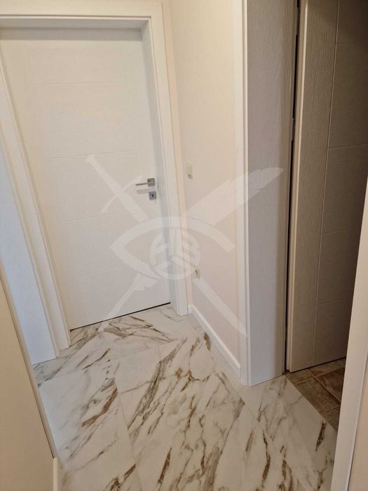 Продава се Тристаен апартамент в Пловдив, Център - 160 кв.м за 1678 €/кв.м - Снимка #3