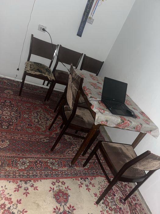 Продам стол со стульями