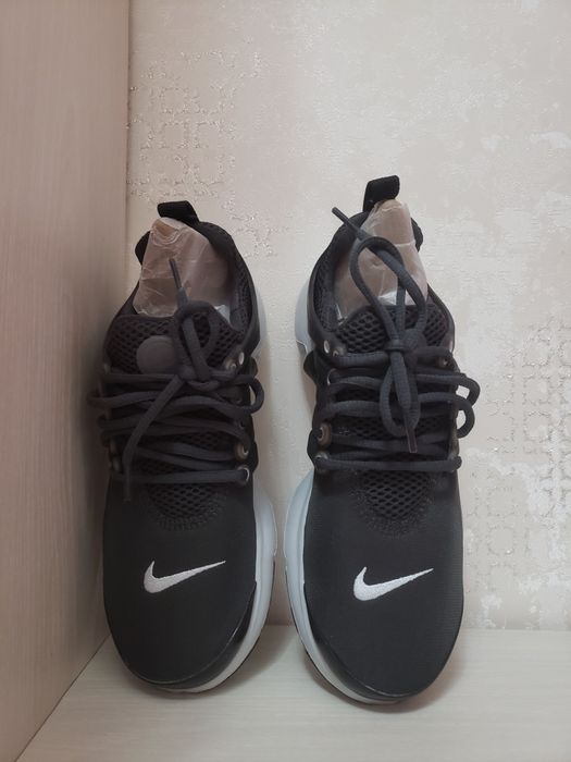 Nike кроссовки Presto,серые,оригинал,женские кроссовки,37.5